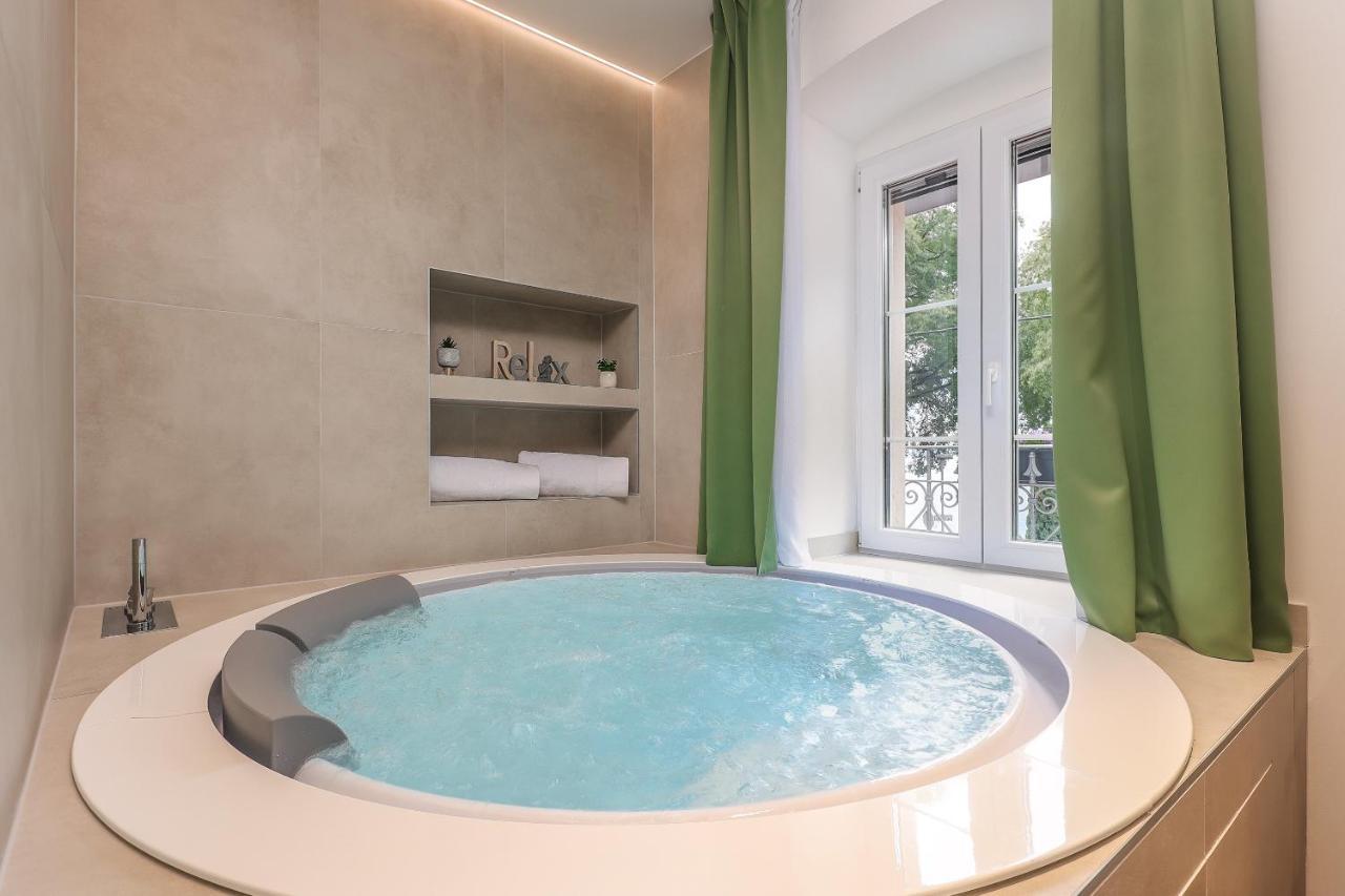 Ribica Luxury Rooms 리예카 외부 사진