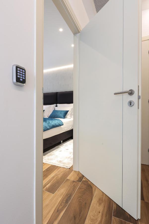 Ribica Luxury Rooms 리예카 외부 사진