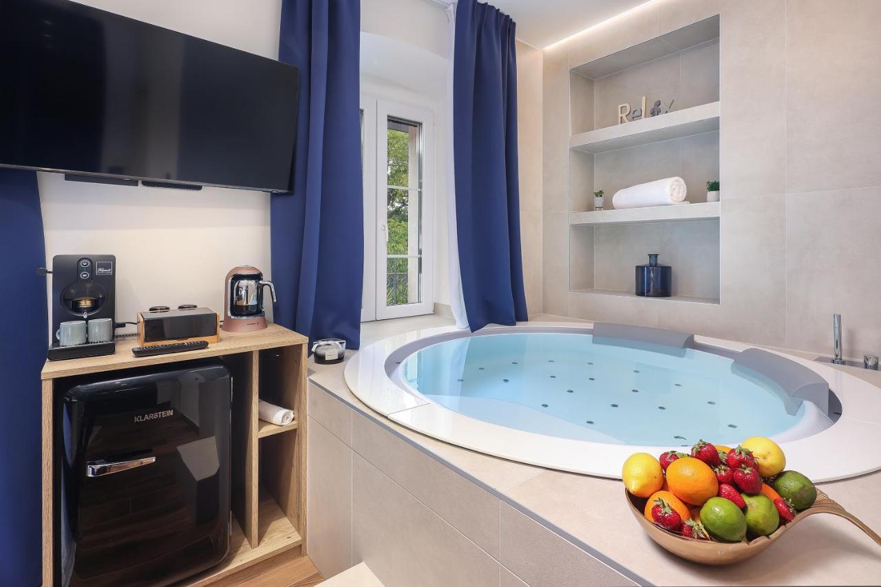 Ribica Luxury Rooms 리예카 외부 사진