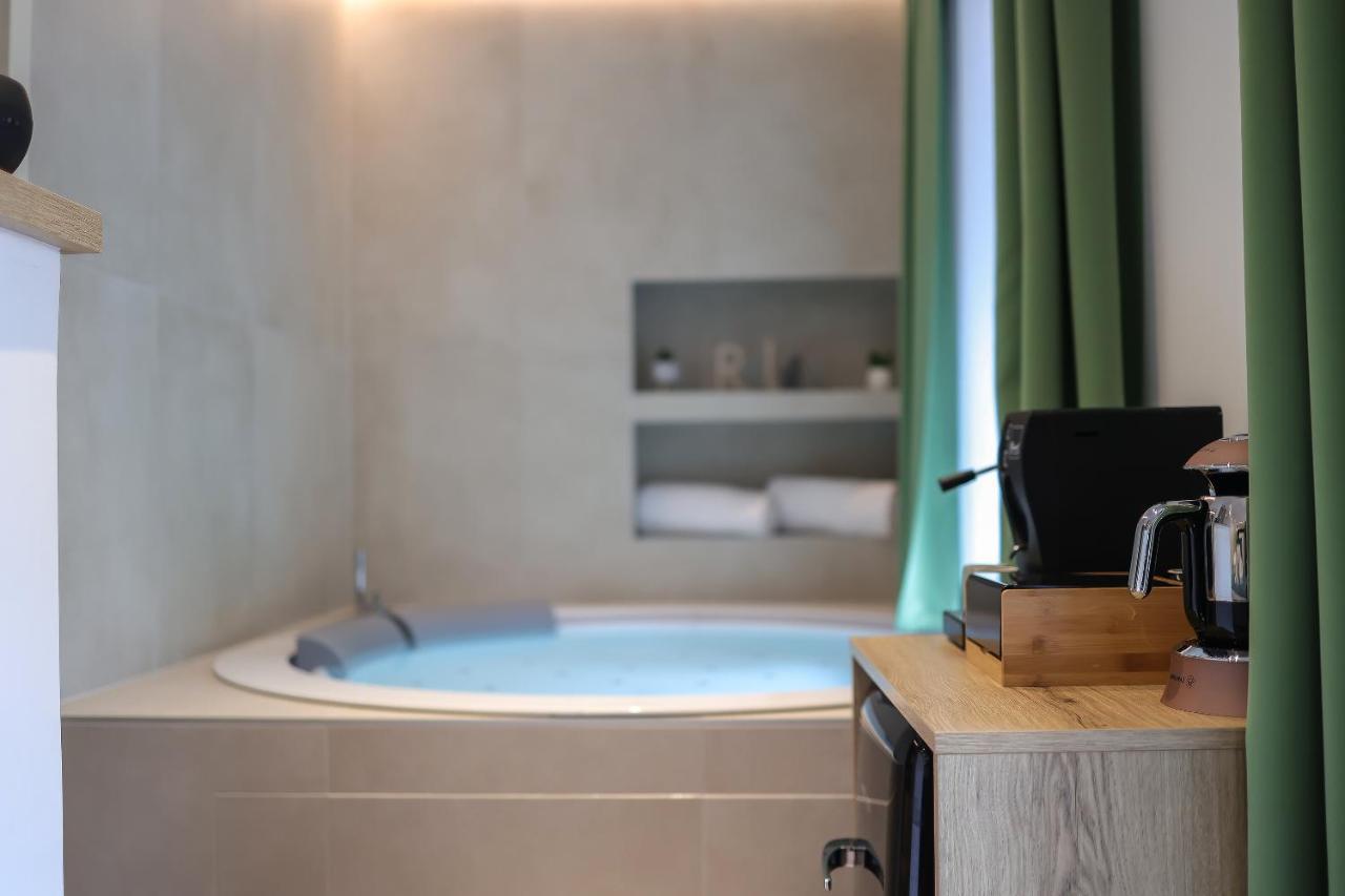 Ribica Luxury Rooms 리예카 외부 사진